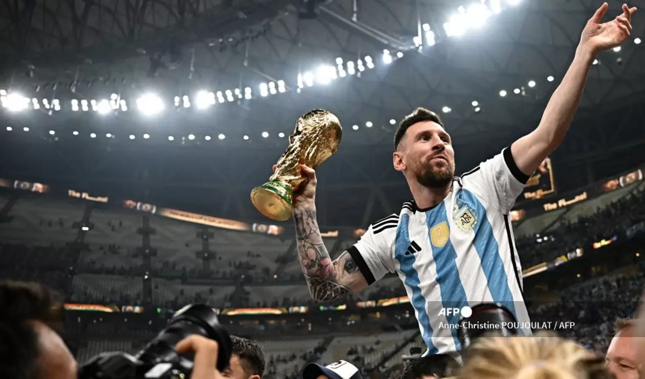 Messi con la Copa del Mundo