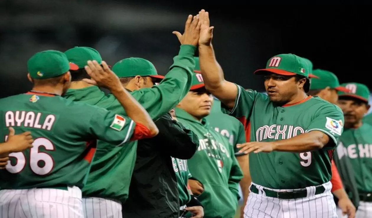 Vinny Castilla, coach de banca de México en Clásico Mundial de Beisbol -  Grupo Milenio